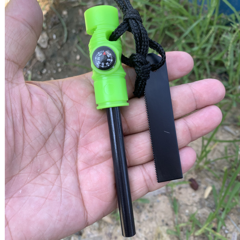 Bastoncino di magnesio multifu - Ferro Rod Striker recensione e prezzo