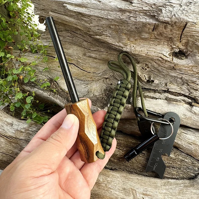Nuovo accenditore per fuoco in - Ferro Rod Striker recensione e prezzo